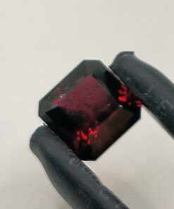 Color Change Garnet (1.9 ct)